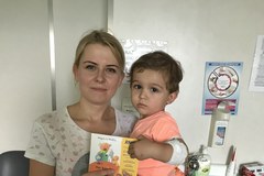Nie zapomnieliśmy o dzieciach leczących się w Śląskiem! Audiobooki w rękach najmłodszych