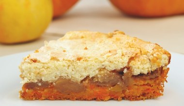 Nie zgadniesz, z czego zrobiony jest ten placek. Wychodzi wilgotny i pyszny 