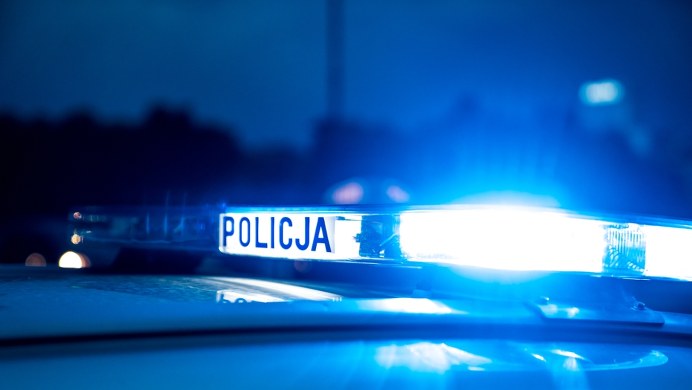 Nie żyje 18-latek znaleziony przed dyskoteką. Dwie osoby w rękach policji