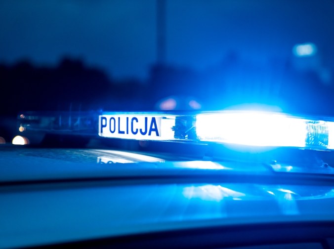 Nie żyje 18-latek znaleziony przed dyskoteką. Dwie osoby w rękach policji