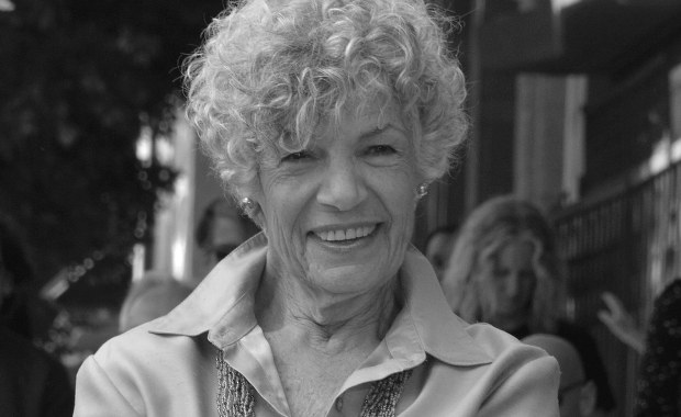 Nie żyje ikona dziennikarstwa. Jako pierwsza kobieta poprowadziła program informacyjny