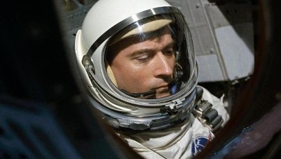 Nie żyje John Young. Był 9. człowiekiem, który postawił stopę na księżycu