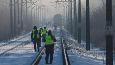 Niebezpieczna zabawa na torach. Policja zatrzymała dwóch 17-latków
