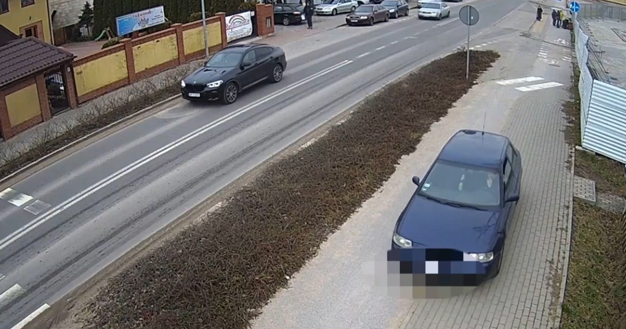 Niebezpieczne zachowanie kierowcy Audi A3 /Policja