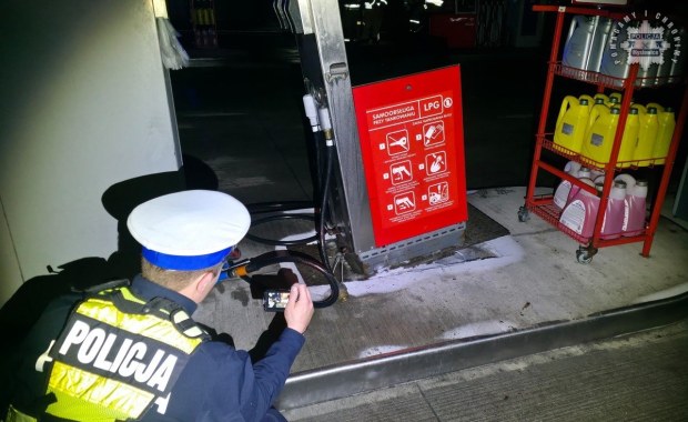 Niebezpieczny incydent na stacji paliw. Tak niewiele brakowało do tragedii 