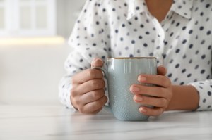 Niebieska herbata ukoi nerwy, złagodzi ból. Wieczorem pomoże zasnąć