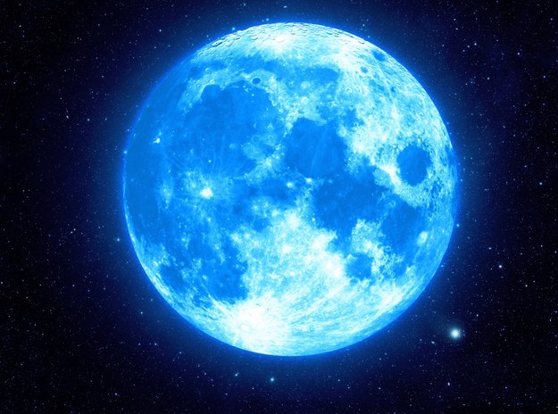 Niebieski Księżyc /Shutterstock