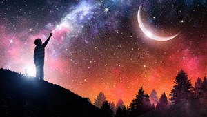 Il cielo di marzo 2022 sarà cosmologicamente interessante.  Equinozio, congiunzione di Venere e la Via Lattea! 
