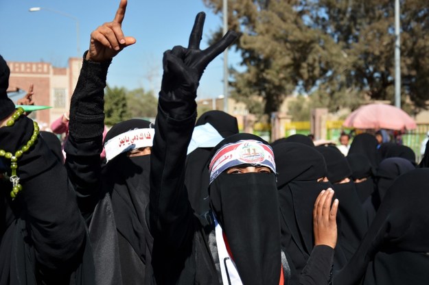 "Niech żyje naród jemeński!", "Precz z Al-Kaidą" - skandowali protestujący /WADIA MOHAMMED /PAP/EPA