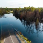 Niechciane pojezierze zamiast drogi. Woda zalała nową obwodnicę w Polsce