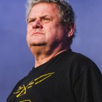 Niechlubne zachowanie Kazika na koncercie. Fani grzmią w sieci