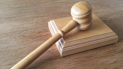 Niecodzienna kara dla nietrzeźwego kierowcy. Sąd nakazał mu chodzić do klubów disco