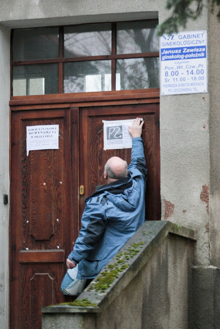 Nieczynna przychodnia lekarska POZ w Gorzowie Wielkopolskim (zdjęcie z 2 stycznia 2015) /Lech Muszyński /PAP