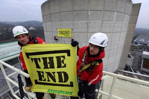 Niedawny protest ekologów w elektrowni w Beznau /AFP