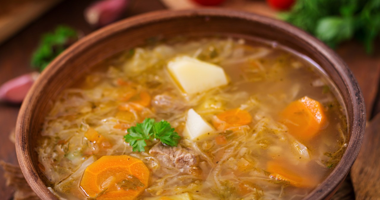 Niedoceniania polska zupa idealna na rozgrzewkę i zdrowe jelita. /timolina /123RF/PICSEL