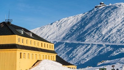 Niedopałek papierosa prawdopodobną przyczyną pożaru schroniska