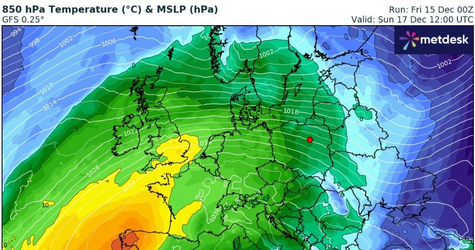 Niedziela będzie cieplejsza od soboty, jednak pojawi się silny wiatr, zwłaszcza na północy Polski /wxcharts /