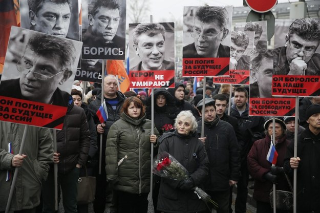 Niedzielny marsz żałobny ku pamięci Borysa Niemcowa w Moskwie /Sergei Ilnitsky /PAP/EPA