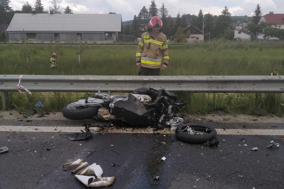 Niedzielny wypadek na obwodnicy Czudca /KP PSP Strzyżów /PAP