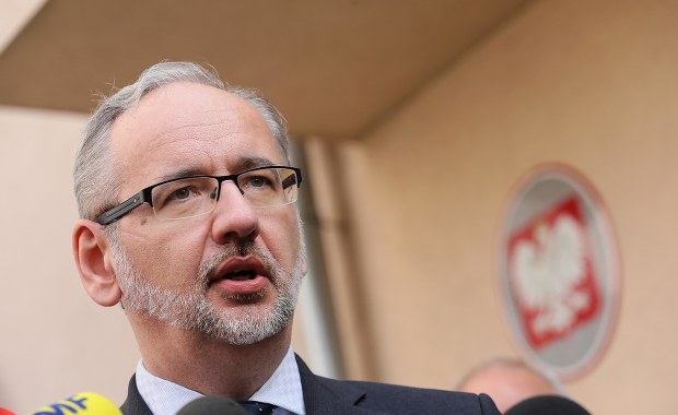 Niedzielski: Mamy do czynienia z eksplozją pandemii. Co z obostrzeniami?