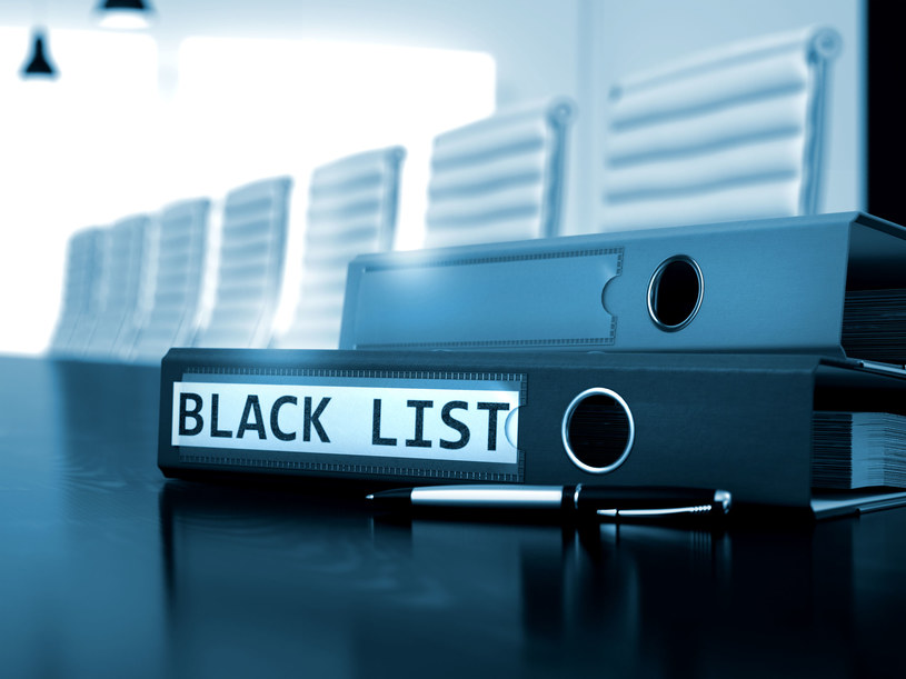 Niektóre firmy rekrutacyjne tworzą "czarne listy", wymieniając między sobą dane o osobach, których nie powinno się zatrudniać /123RF/PICSEL