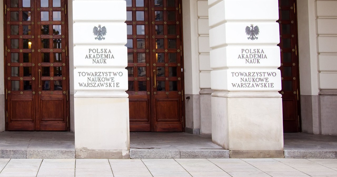 Niektóre instytuty Polskiej Akademii Nauk mają poważne problemy z pokryciem wynagrodzeń swoich pracowników /123RF/PICSEL