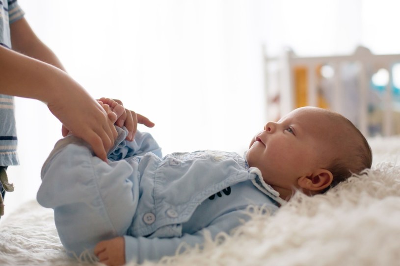 Niektóre noworodki zaskakują nietypowymi gabarytami /123RF/PICSEL