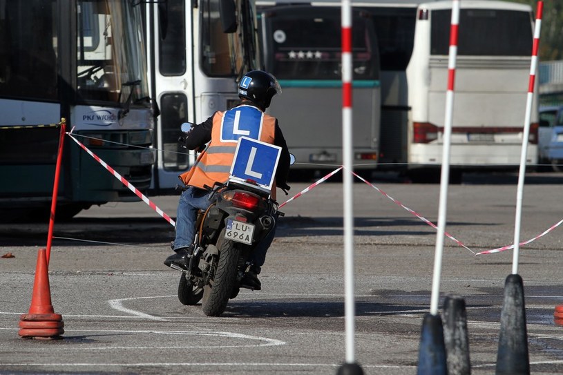 Niektórymi motocyklami będzie można jeździć na prawie jazdy kategorii B /Tomasz RYTYCH /Reporter
