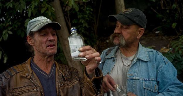 Niektórzy Czesi nie stronią od alkoholu z niewiadomego źródła... /AFP