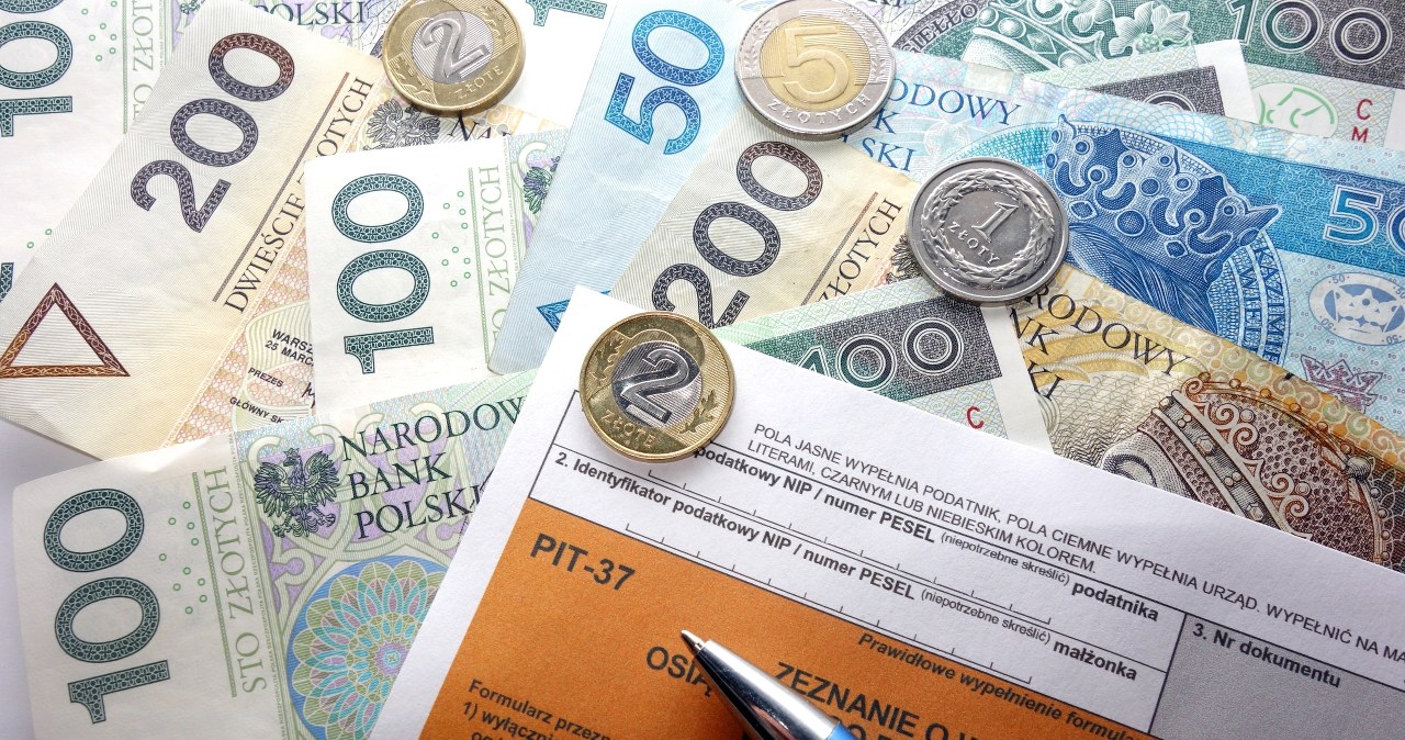 Niektórzy przy rozliczaniu podatku PIT mogą skorzystać z ulgi rehabilitacyjnej. /123RF/PICSEL