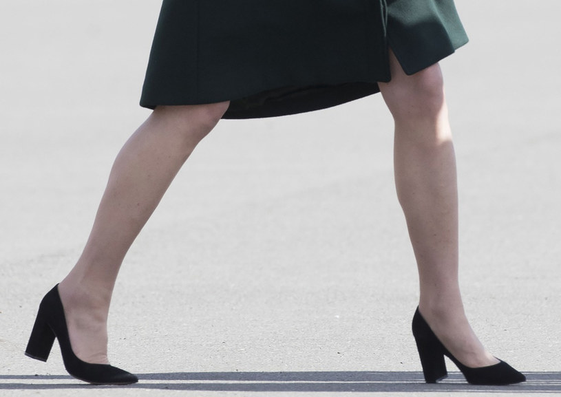 Niektórzy twierdzą, że nogi Kate są... za szczupłe. Dostrzegacie to? /Stephen Lock / i-Images /East News