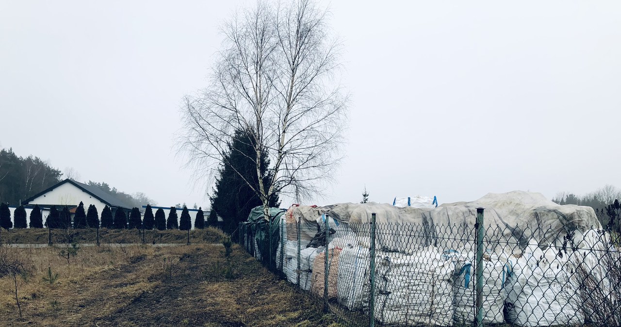 Nielagalne składowisko odpadów w Piotrkowie Trybunalskim