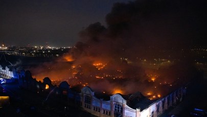 Nielegalna fabryka i pożar hali. Rozpoczął się proces