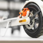 Nielegalne hulajnogi zalewają Polskę. 200 mln zł w szarej strefie