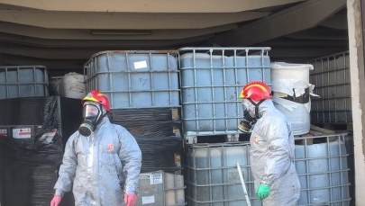 "Nielegalne odpady w Borkowicach jeszcze przez wiele miesięcy". Dzieci wracają do pobliskiej szkoły