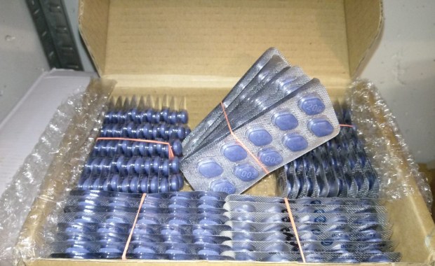 Nielegalnie handlowali lekami na potencję. Jest akt oskarżenia dla 20 osób