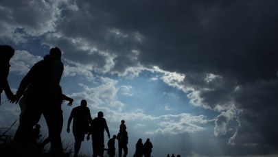 Nielegalnie sprowadzili do Polski co najmniej 800 osób, jest akt oskarżenia