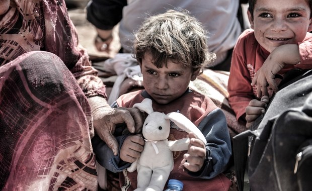 Nieludzkie warunki w ośrodkach dla uchodźców. RPO publikuje raport 