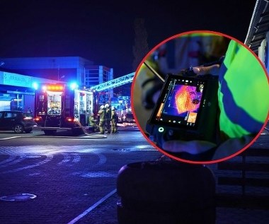 Niemal 100 strażaków w akcji. Potężny pożar w Poznaniu opanowany