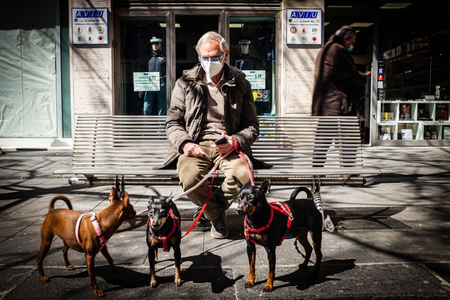 Niemal całe Włochy w czerwonej strefie /PAP