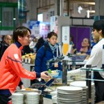 Niemal pół tony makaronu dziennie. Sprawdź, co jedzą olimpijczycy