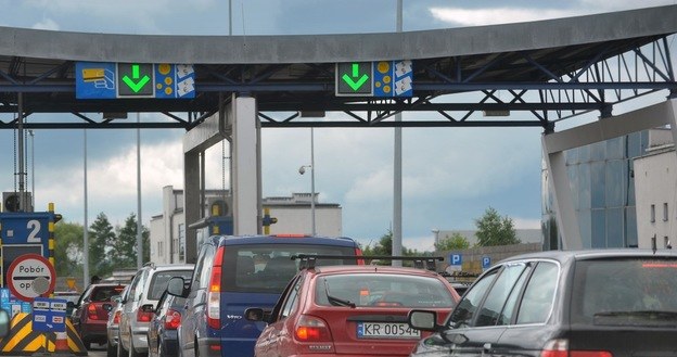 Niemal rok temu opłaty za przejazd autostradą A2 wzrosły, a teraz czeka nas kolejna podwyżka /Lech Gawuc /Reporter