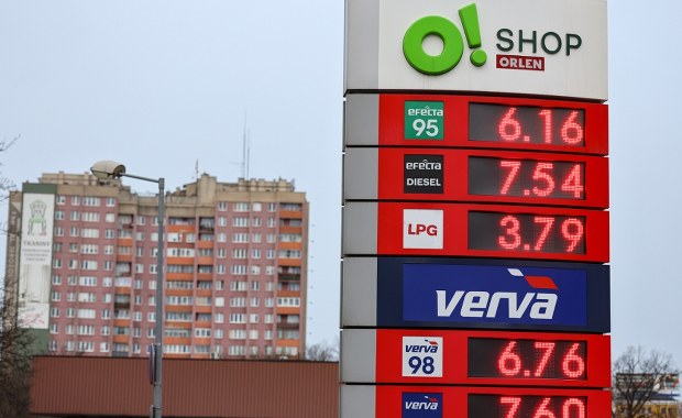 Niemcy będą tankować w Polsce? Minister o turystyce paliwowej