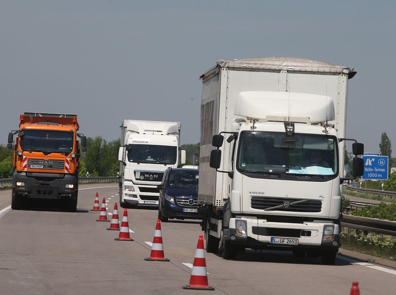 Niemcy chcą, by prawo jazdy kaqt B uprawniało do prowadzenia niewielkich samochodów ciężarowych /Getty Images