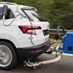 Niemcy chcą karać kierowców hybryd plug-in. Naładujesz albo obetną ci moc