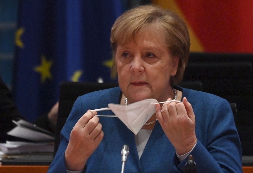 Niemcy coraz zamożniejsi... Nz. kanclerz Angela Merkel /AFP