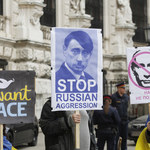 Niemcy: Łańcuch ludzki w Berlinie na znak solidarności z Ukrainą