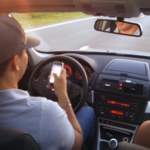 Niemcy mają nowy fotoradar. Wykrywa kierowców rozmawiających przez telefon