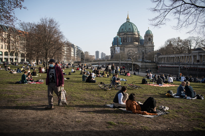 Niemcy mają problem. Recesja dopadła niemiecką gospodarkę. Na zdj. Berlin /AFP