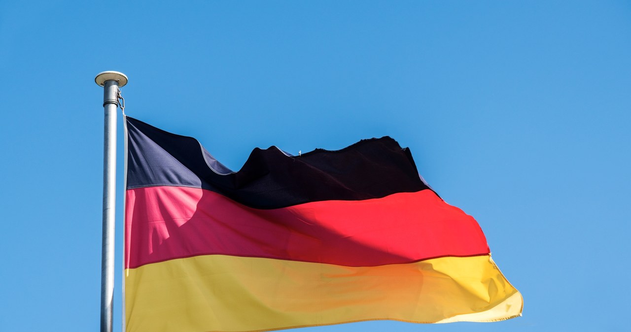 Niemcy mają w przyszłym roku zaciągnąć 96 mld euro nowych długów /123RF/PICSEL